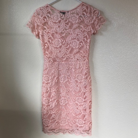 Blush Lace Dress - Picture 4 of 6